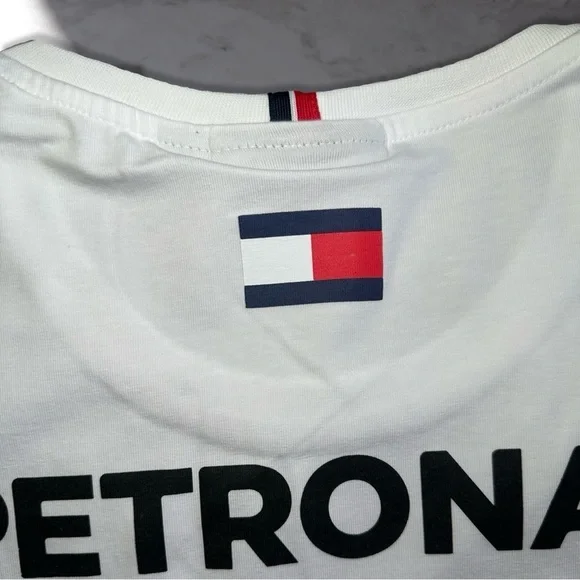 Mercedes Benz AMG Petronas 2019 Formula 1 Women’s Crewneck Tee In White Size XL - Picture 15 of 15